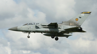 Photo ID 23152 by Rich Pittman. UK Air Force Panavia Tornado F3, ZE288