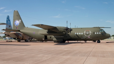 Photo ID 2516 by Tom Gibbons. UK Air Force Lockheed Hercules C3 C 130K 30 L 382, XV307