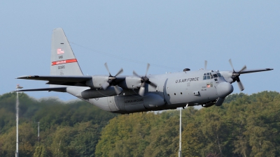 Photo ID 196931 by Marc van Zon. USA Air Force Lockheed C 130H Hercules L 382, 80 0320