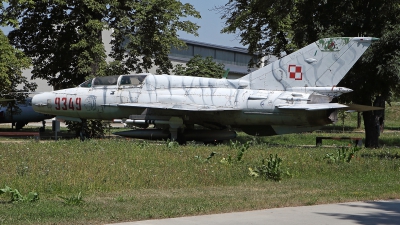 Photo ID 197160 by Carl Brent. Poland Air Force Mikoyan Gurevich MiG 21UM, 9349