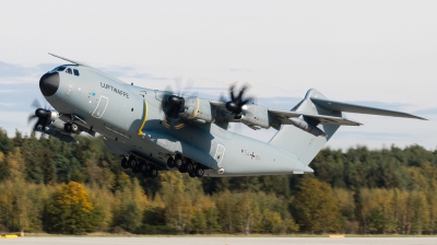 Photo ID 200149 by Andreas Zeitler - Flying-Wings. Germany Air Force Airbus A400M 180 Atlas, 54 09