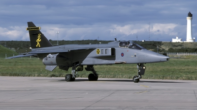 Photo ID 200270 by Chris Lofting. UK Air Force Sepecat Jaguar GR3A, XZ381