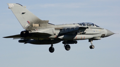 Photo ID 200595 by Arie van Groen. UK Air Force Panavia Tornado GR4, ZA459