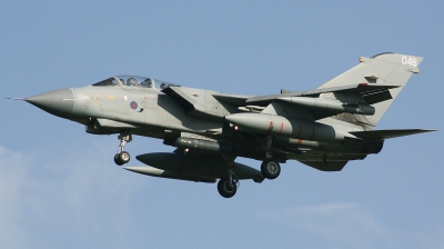 Photo ID 200593 by Arie van Groen. UK Air Force Panavia Tornado GR4, ZA554