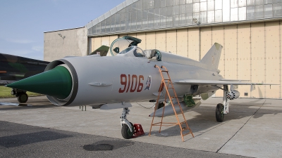 Photo ID 200652 by W.A.Kazior. Poland Air Force Mikoyan Gurevich MiG 21MF, 9106