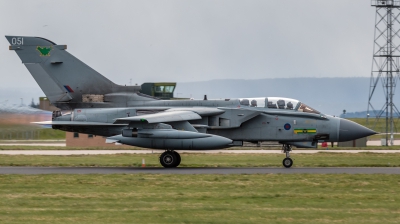 Photo ID 203341 by Mike Macdonald. UK Air Force Panavia Tornado GR1 T, ZA562