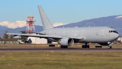 Photo ID 203510 by Roberto Bianchi. Italy Air Force Boeing KC 767A 767 2EY ER, MM62229