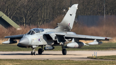 Photo ID 204084 by Thomas Ziegler - Aviation-Media. UK Air Force Panavia Tornado GR4, ZA554