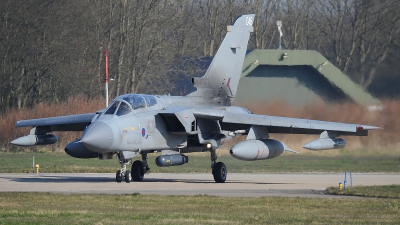 Photo ID 206794 by Peter Boschert. UK Air Force Panavia Tornado GR4, ZA554
