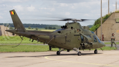 Photo ID 24395 by Koen Leuvering. Belgium Army Agusta A 109HA A 109BA, H42