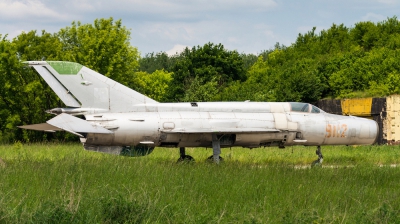 Photo ID 210759 by Kris Christiaens. Poland Air Force Mikoyan Gurevich MiG 21MF, 9112