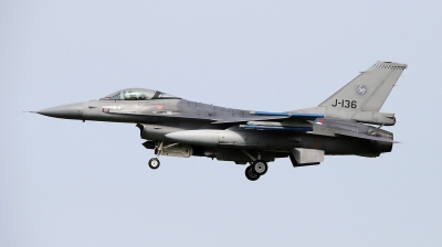 Photo ID 210950 by Frank Kloppenburg. Netherlands Air Force General Dynamics F 16AM Fighting Falcon, J 136