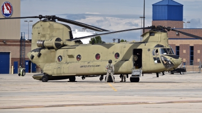Photo ID 211782 by Gerald Howard. USA Army Boeing Vertol CH 47F Chinook, 07 08747