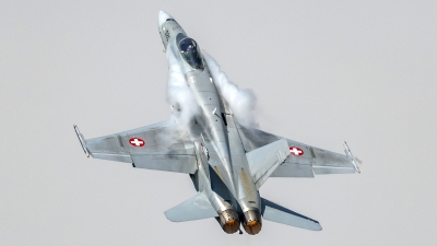 Photo ID 211900 by Martin Thoeni - Powerplanes. Switzerland Air Force McDonnell Douglas F A 18C Hornet, J 5025