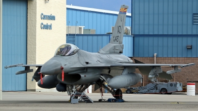 Photo ID 212474 by Richard de Groot. USA Air Force General Dynamics F 16C Fighting Falcon, 88 0427