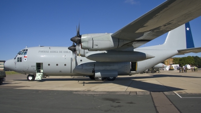 Photo ID 24725 by Ian Heald. Chile Air Force Lockheed C 130H Hercules L 382, 995