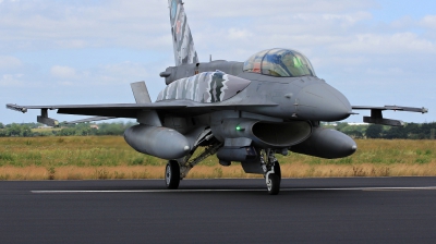 Photo ID 213742 by Milos Ruza. Poland Air Force General Dynamics F 16D Fighting Falcon, 4084
