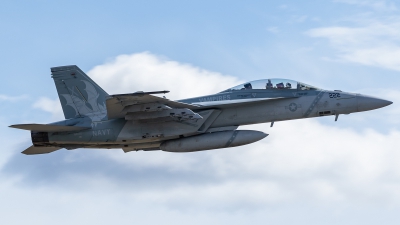 Photo ID 214127 by Paul Varner. USA Navy Boeing F A 18F Super Hornet, 166980