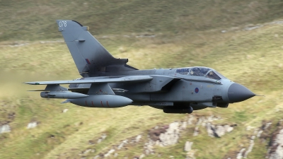 Photo ID 214400 by Tomas Medrik. UK Air Force Panavia Tornado GR4, ZA614