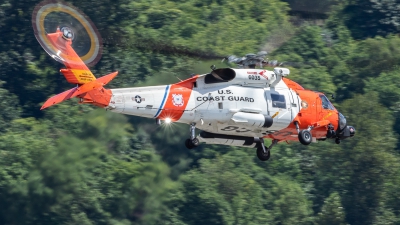 Photo ID 215154 by Paul Varner. USA Coast Guard Sikorsky MH 60T Jayhawk, 6035