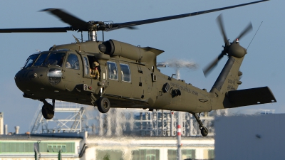 Photo ID 216916 by Stephan Franke - Fighter-Wings. USA Army Sikorsky UH 60M Black Hawk S 70A, 16 20845