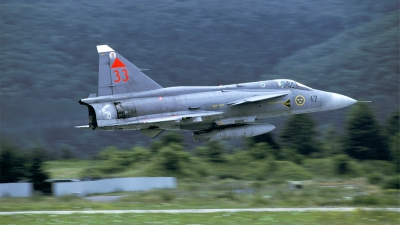 Photo ID 25187 by Joop de Groot. Sweden Air Force Saab JA37 Viggen, 37353