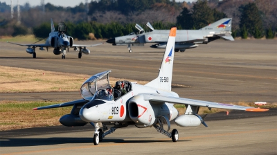 Photo ID 217604 by Mark Munzel. Japan Air Force Kawasaki T 4, 26 5809