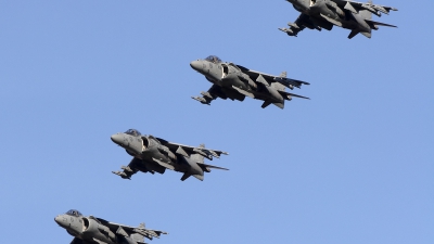 Photo ID 25192 by Simon Gregory - AirTeamImages. USA Marines McDonnell Douglas AV 8B Harrier ll, 165002