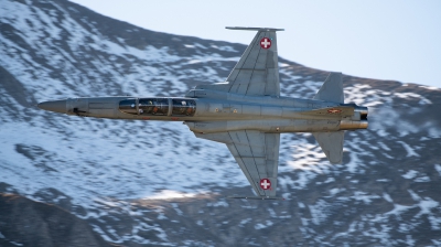 Photo ID 218006 by Reto Gadola. Switzerland Air Force Northrop F 5F Tiger II, J 3201