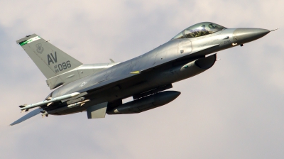 Photo ID 218772 by Fabrizio Berni. USA Air Force General Dynamics F 16C Fighting Falcon, 89 2096