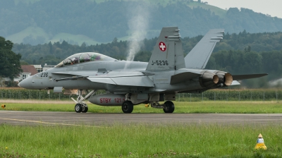 Photo ID 219270 by David Novák. Switzerland Air Force McDonnell Douglas F A 18D Hornet, J 5236