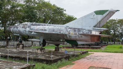 Photo ID 219588 by M. Hauswald. Vietnam Air Force Mikoyan Gurevich MiG 21PFM, 6124