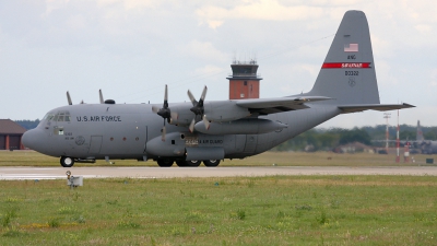 Photo ID 25469 by mark van der vliet. USA Air Force Lockheed C 130H Hercules L 382, 80 0322