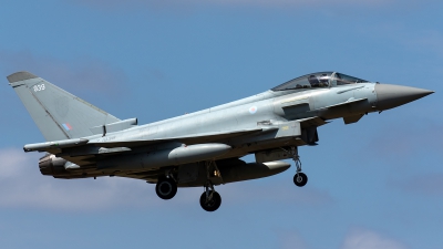 Photo ID 221686 by Thomas Ziegler - Aviation-Media. UK Air Force Eurofighter Typhoon FGR4, ZJ939