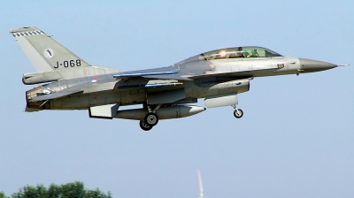 Photo ID 222087 by Arie van Groen. Netherlands Air Force General Dynamics F 16BM Fighting Falcon, J 068