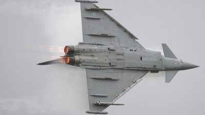Photo ID 25564 by Glenn Beasley. UK Air Force Eurofighter Typhoon F2, ZJ910