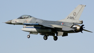 Photo ID 222614 by Arie van Groen. Netherlands Air Force General Dynamics F 16AM Fighting Falcon, J 005