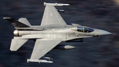 Photo ID 222769 by Brandon Thetford. USA Air Force General Dynamics F 16C Fighting Falcon, 88 0477