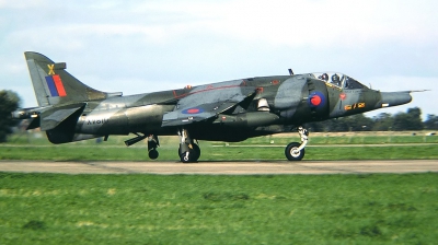 Photo ID 224127 by Arie van Groen. UK Air Force Hawker Siddeley Harrier GR 3, XV810