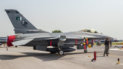Photo ID 224293 by Baqir Kazmi. Pakistan Air Force General Dynamics F 16A ADF Fighting Falcon, 14739