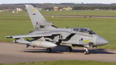 Photo ID 224423 by Chris Lofting. UK Air Force Panavia Tornado GR4, ZA472