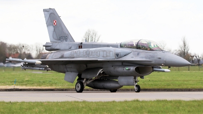 Photo ID 225561 by Mark Broekhans. Poland Air Force General Dynamics F 16D Fighting Falcon, 4076