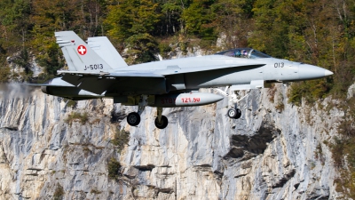Photo ID 225796 by Agata Maria Weksej. Switzerland Air Force McDonnell Douglas F A 18C Hornet, J 5013