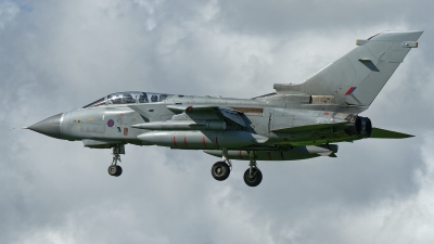 Photo ID 225882 by Rainer Mueller. UK Air Force Panavia Tornado GR4A, ZA372