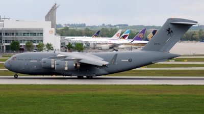 Photo ID 225993 by Florian Morasch. Australia Air Force Boeing C 17A Globemaster III, A41 213