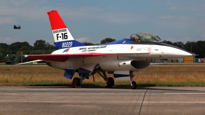 Photo ID 227672 by Carl Brent. Netherlands Air Force General Dynamics F 16A Fighting Falcon, J 229