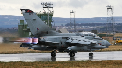 Photo ID 26027 by Andy Walker. UK Air Force Panavia Tornado GR4, ZA367