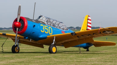 Photo ID 228106 by Jan Eenling. Private Stichting Vroege Vogels Vultee Aircraft BT 13A Valiant, N313BT