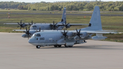 Photo ID 231665 by kristof stuer. USA Marines Lockheed Martin KC 130J Hercules L 382, 166380