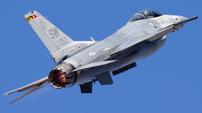 Photo ID 233642 by Brandon Thetford. USA Air Force General Dynamics F 16C Fighting Falcon, 01 7050